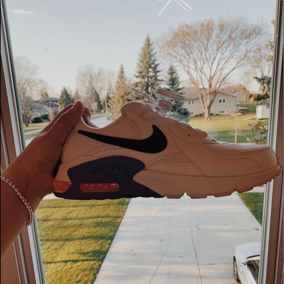 Nike Airs - Picture 3 of 3